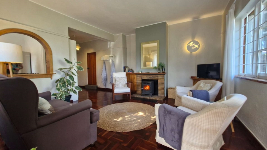 To Let 1 Bedroom Property for Rent in Clovelly Western Cape